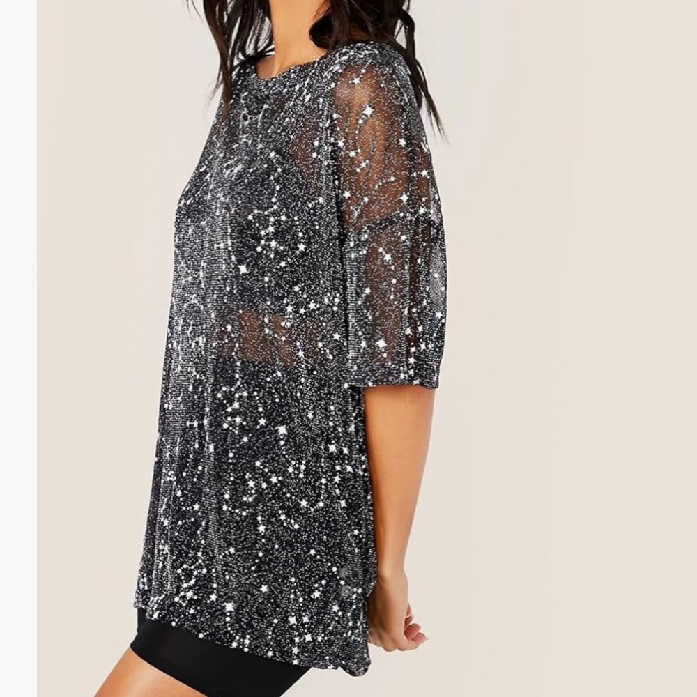 NWOT Short sleeve black galaxy t shirt blouse - Picture 3 of 9